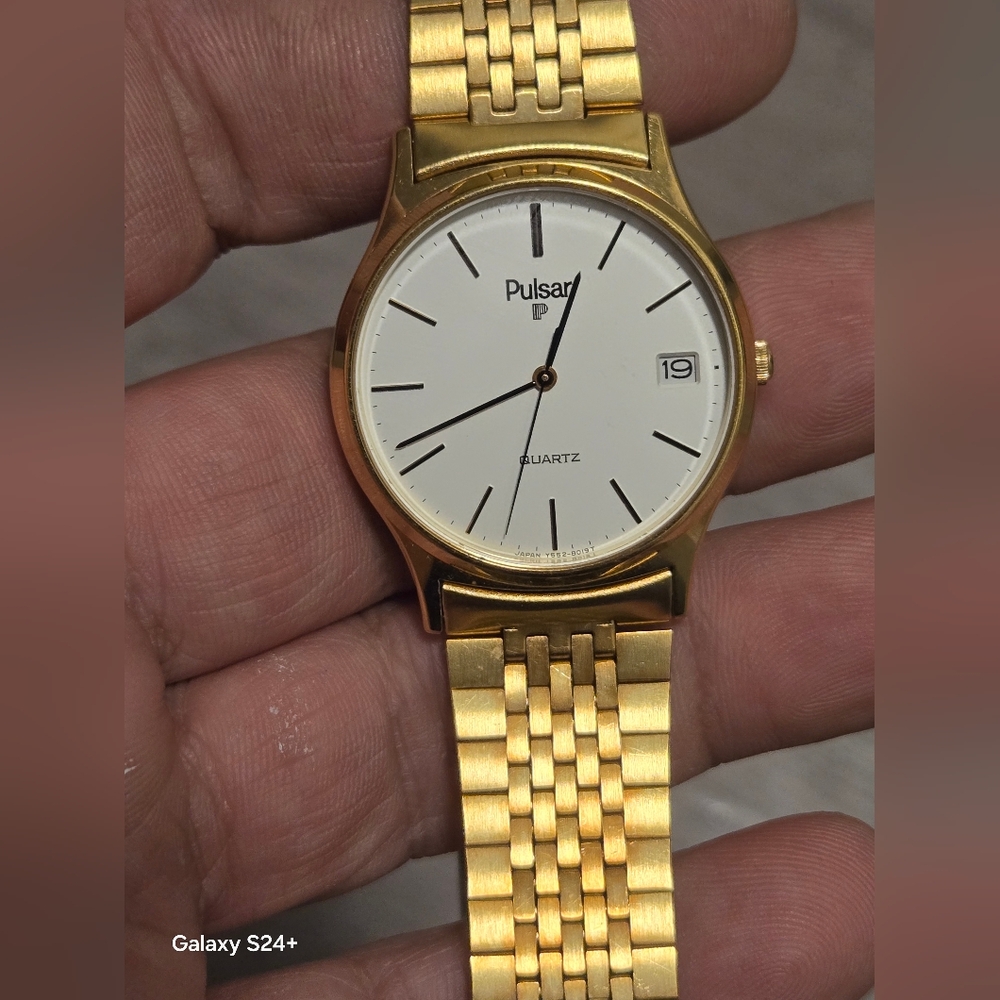 Pulsar Gold Watch with White Dial With New Battery